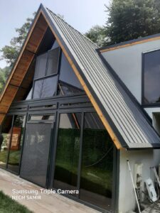 8a76583f-8e2b-4f73-83c9-4646443ae4df-1