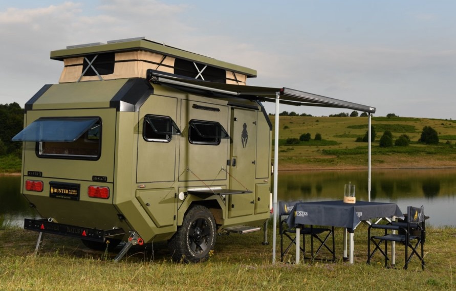 d9b2dcab-45ec-4150-aeb8-e2d5ce59e5a3-1