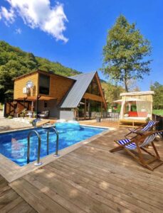 e45d305f-48e4-4903-8e96-c03bb55da4c6-1