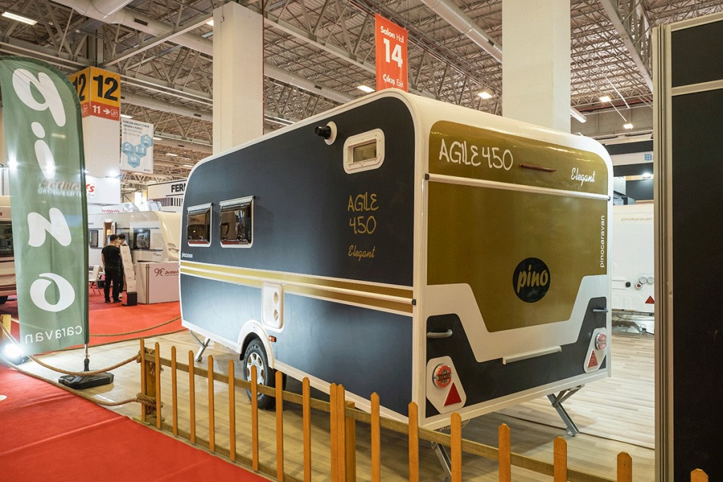 d2977be1-acb2-4855-a24a-ee75f0ff25cd-1